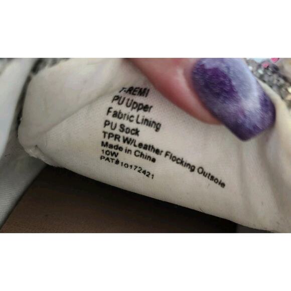 Torrid Betsey Johnson Sneakers Size 10W Silver Glitter Distressed Star - Picture 5 of 9